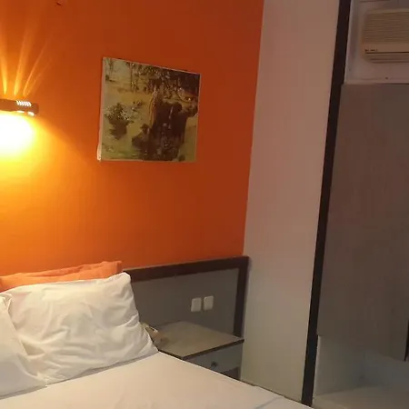Hotel Cemre 2*