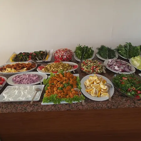 Hotel Cemre 2*