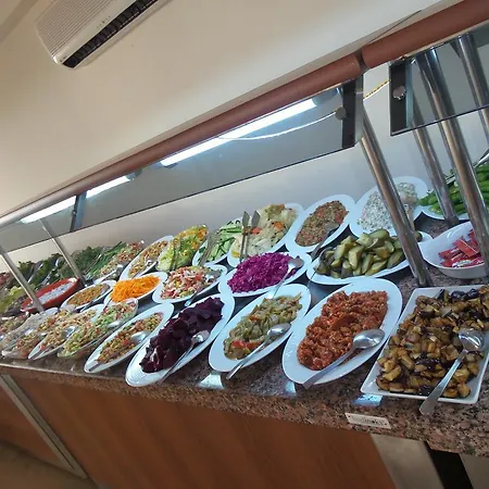 Hotel Cemre 2*